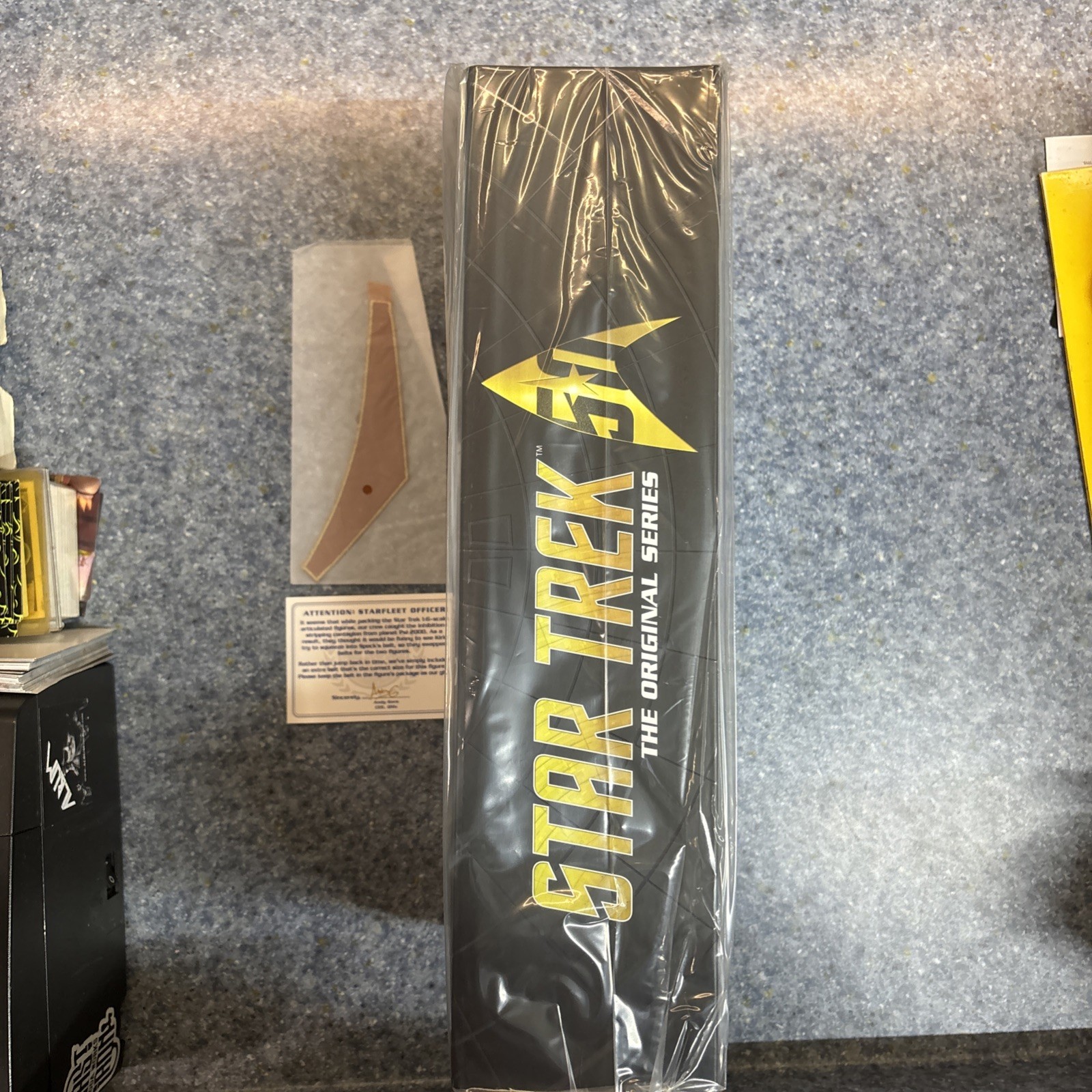 Qmx Master Series CAPTAIN JAMES T. KIRK 1/6 figure brand new MIB 2016