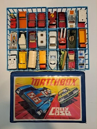 Vintage 1971 Matchbox 24 Car Carrying Case with 24 Matchbox Superfast Diecast