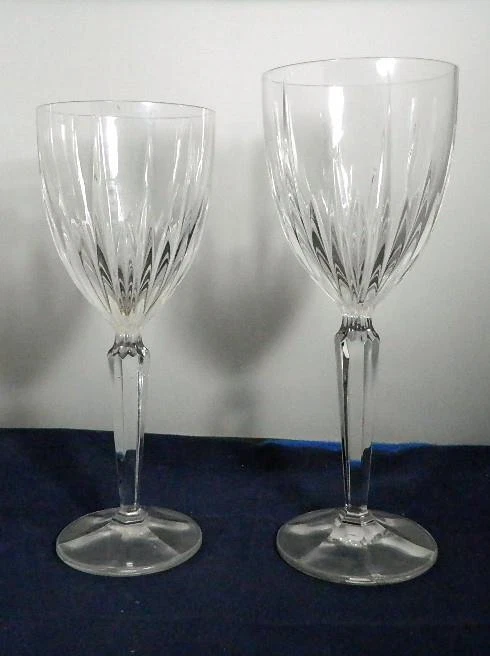 Copa de vino blanco MIKASA CRISTAL 7 5/8"" como nueva Foto 2 de 2