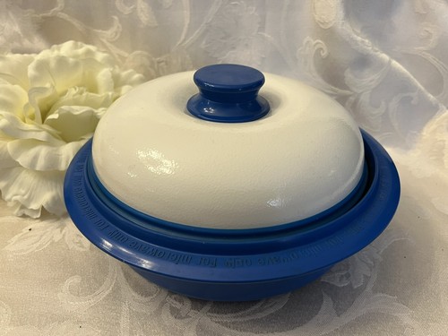 Range Mate 11" Round Microwaveable Grill / Multi Cooker, Blue - Picture 2 of 2
