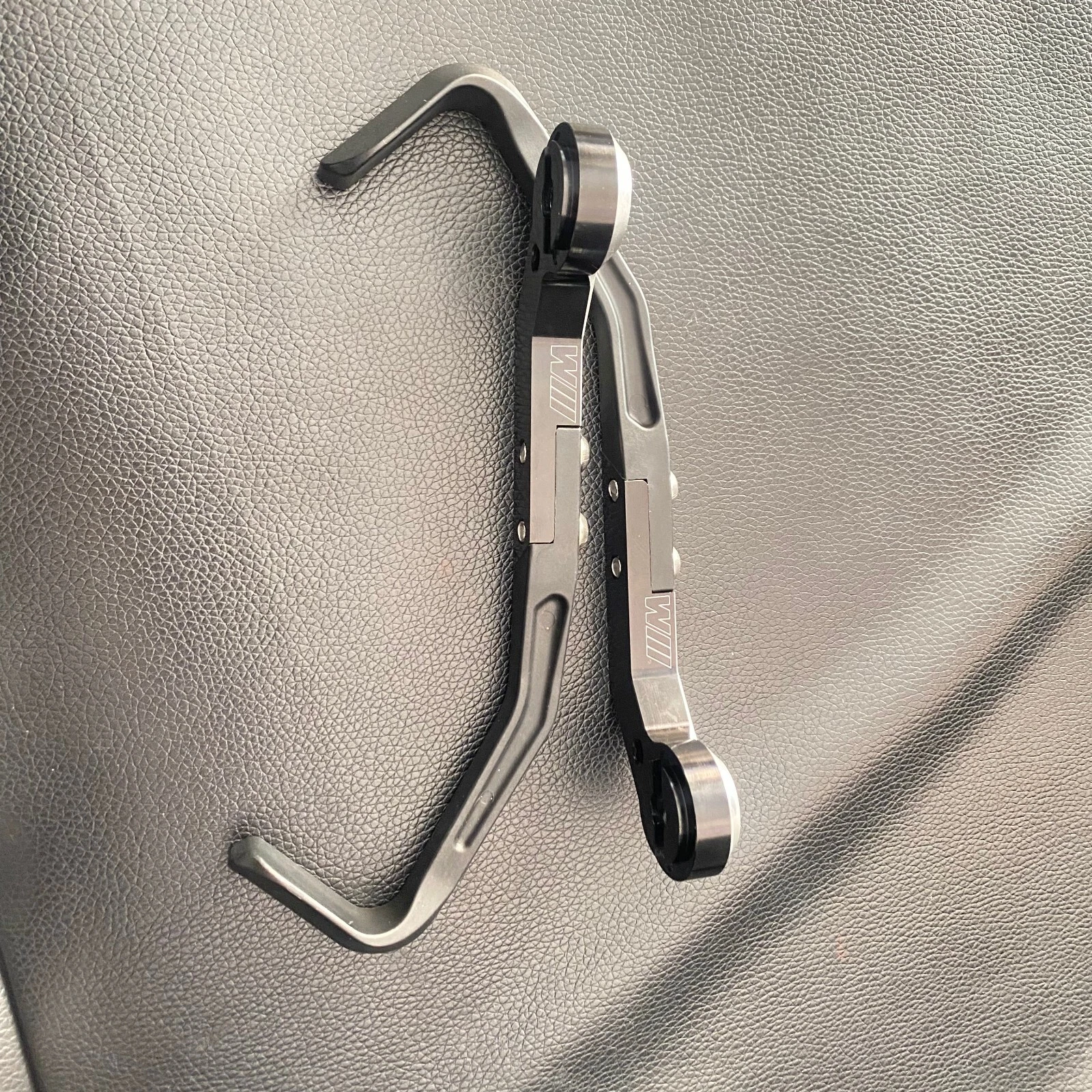 Unbranded Clutch Lever s1000rr-2019-2025 &ndash; Aluminum Vintage Part: Yes Universal Fitment: Yes Compatible Year: 2025, 2024, 2023, 2022, 2021, 2020, 2019 Placement on Vehicle: Right, Front Performance Part: Yes Country of Origin: China thumbnail 2