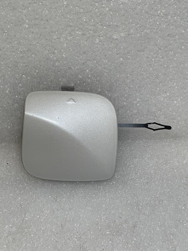 BMW F20 F21 LCI KLAPPE ABSCHLEPPÖSE STOßSTANGE VORNE MINERALWEISS 7371725