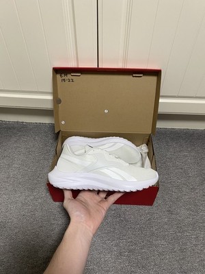 Reebok Energen Lux grau weiß Laufen Turnschuhe Schuhe neu im Karton Größe 7 UK Herren 40,5 EU