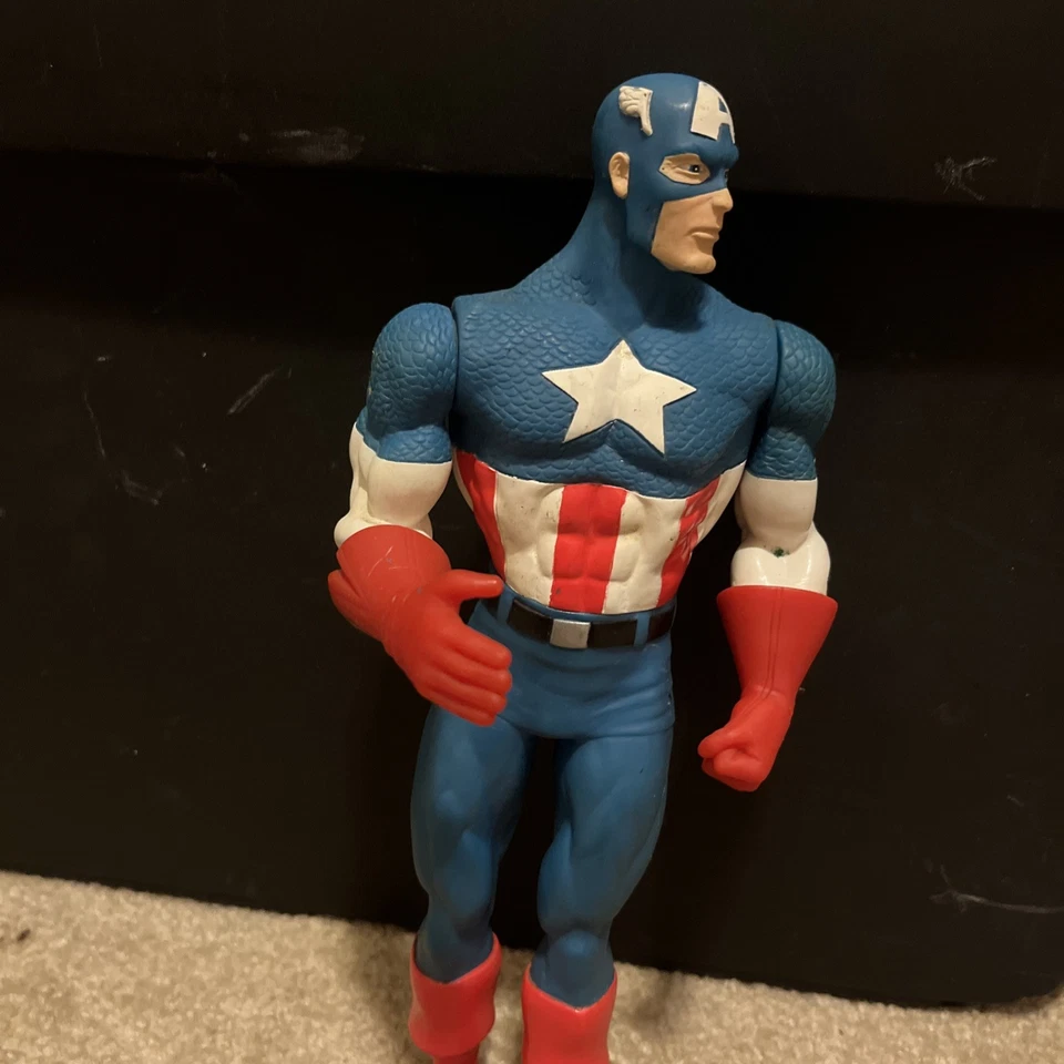 Collect 1997 Marvel Captain America 10.5" Action Figure Rare OOP Vintage - Image 3 of 4