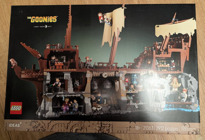 LEGO Ideas: The Goonies - Pirate Ship - 21363 - 2912 Pieces - NIB - UNOPENED -