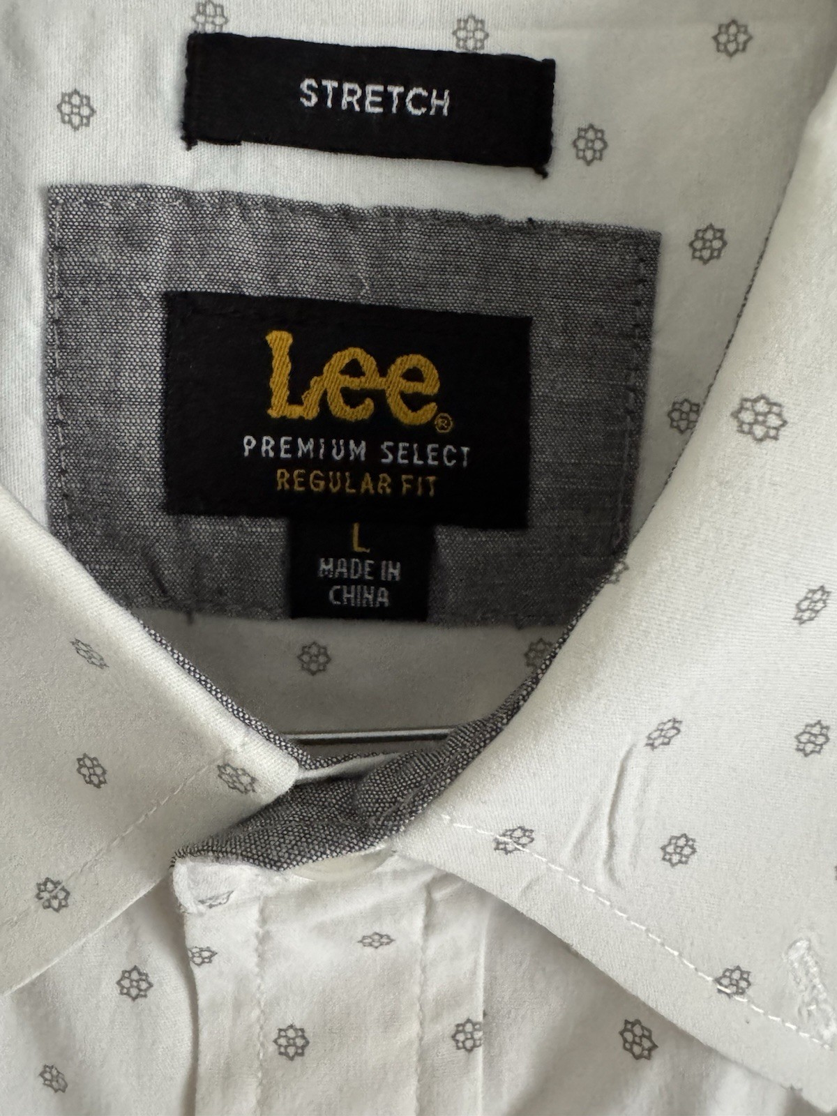 Lee White Pattern Button Down Shirt Gray Accents … - image 3