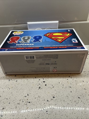 Funko Pop! Vinilo: Universo DC - Superman (Cromo) - Paquete de 3 (NYCC) - FYE Nueva York - Imagen 4 de 4