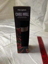 Microplane Chili Mill - Dried Chili Pepper Grinder NEW