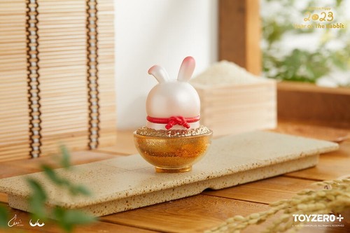 Toyzeroplus LuLu Pig - Year of the Rabbit Golden Sofubi Vinyl Limited Edition - Bild 7 von 10