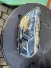 Ich Verkaufe Scheinwerfer Von Dacia Lounge MVC II  2018 Besch&auml;digt, gebraucht