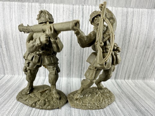Conte Collectibles - WWII US Paratroopers 8 Poses 54mm Toy Soldiers - Picture 2 of 10