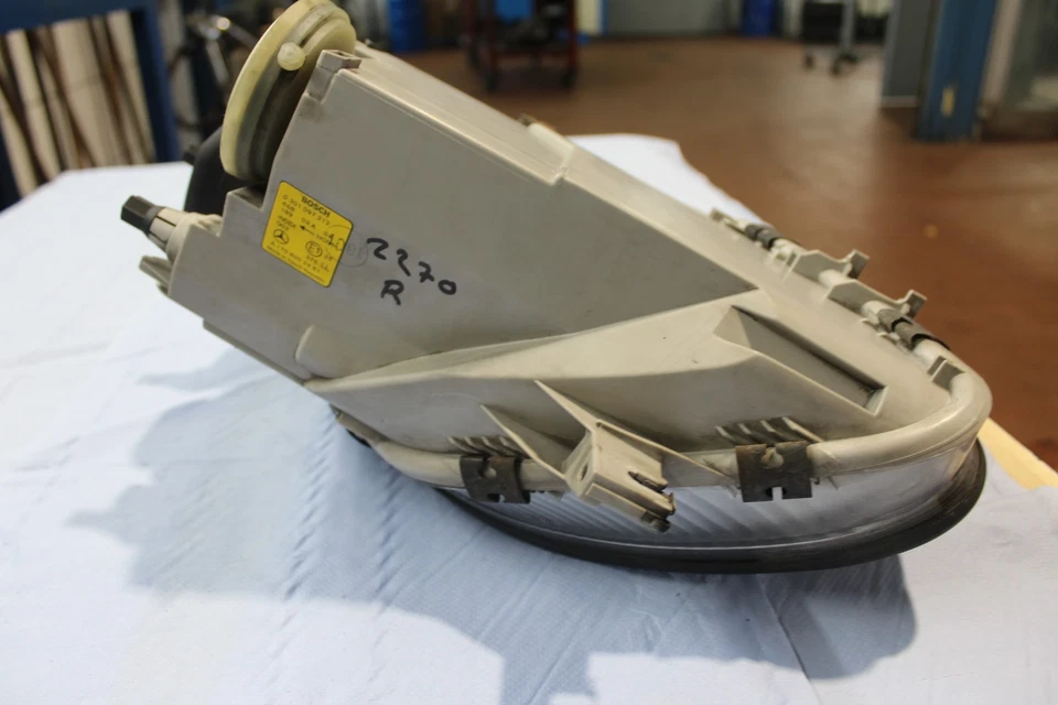 Mercedes-Benz SLK R 170 Mopf Scheinwerfer rechts   A 170 820 24 61   TOP Zustand - Bild 3 von 4