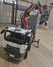 LEGO Technic 42043 Mercedes-Benz Arocs 3245 &ndash; Box & Manual &ndash; Sorted Build Order