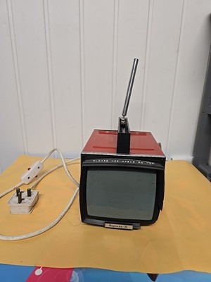 Anfang 70 s UdSSR Rigonda VL100M Portable TV Mini Television. Ersatz oder Reparatur 