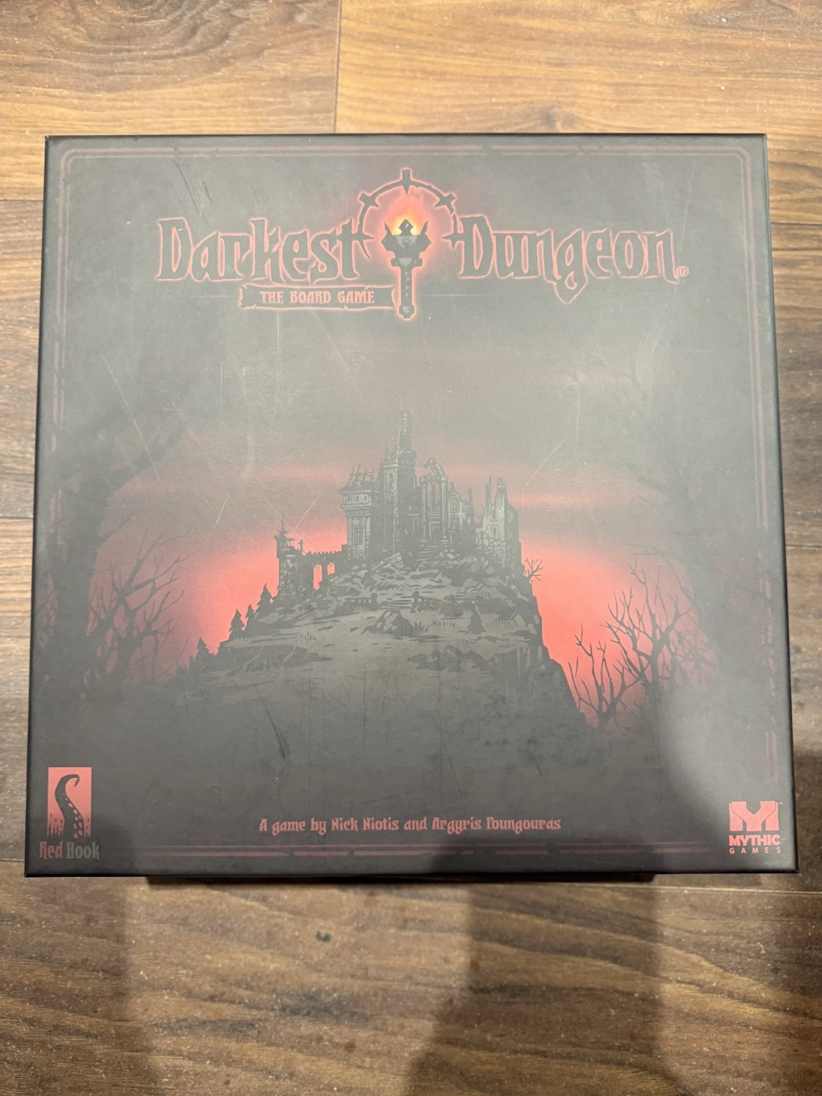 Darkest Dungeon Board Game & Strong Box, Crimson Court Expansions (Painted) New