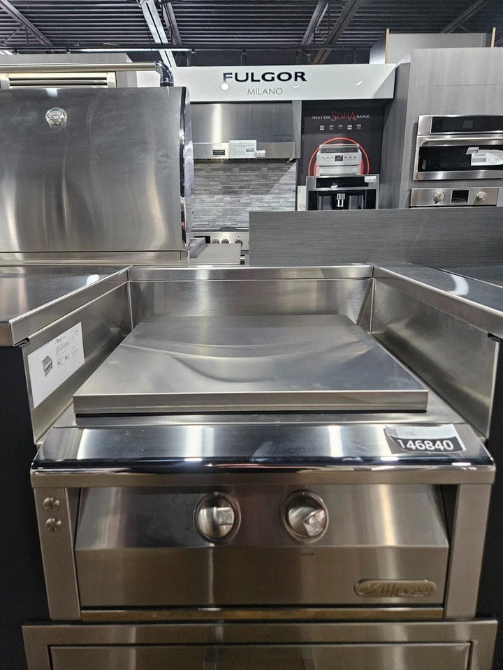 Alfresco AXEVPLP 24" Sistema de cocción eléctrico incorporado de acero inoxidable NOB #146840 BP Foto 3 de 4