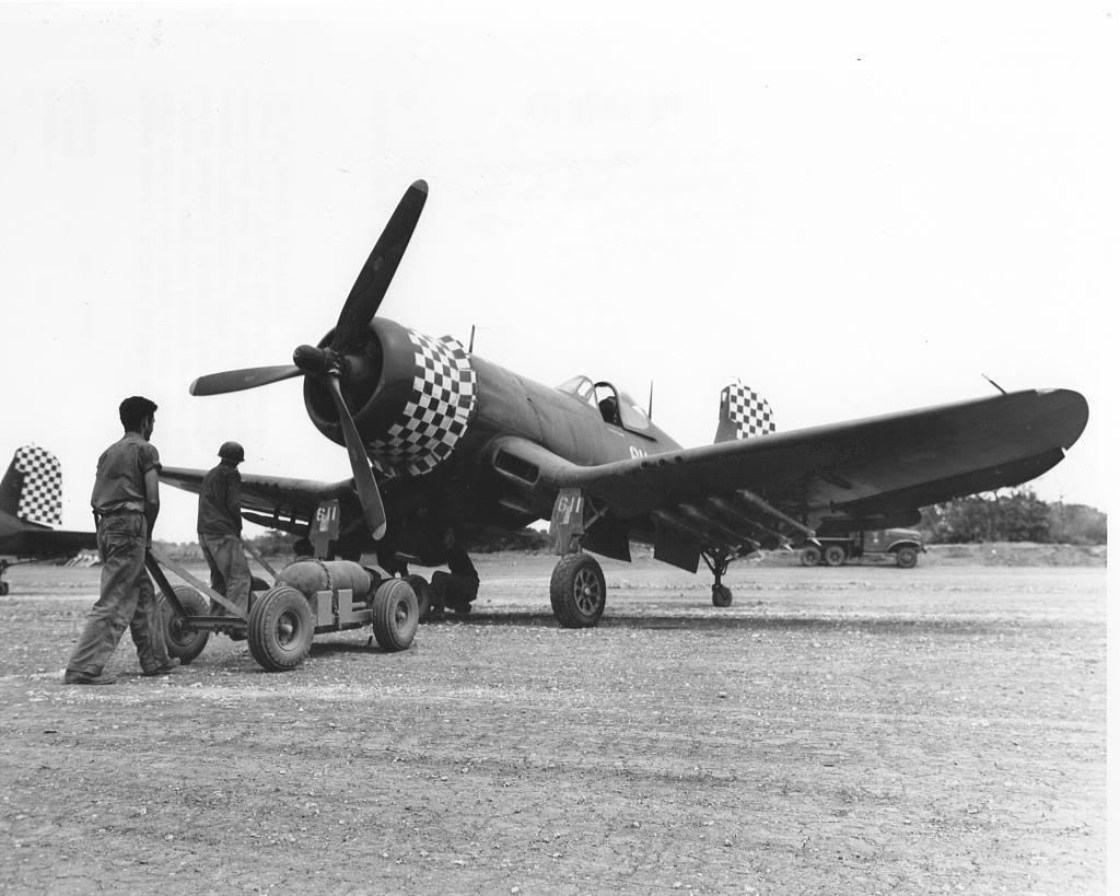 WW2 WWII Photo USMC F4U Corsair Kadena, Okinawa 1945 FG-1D ...