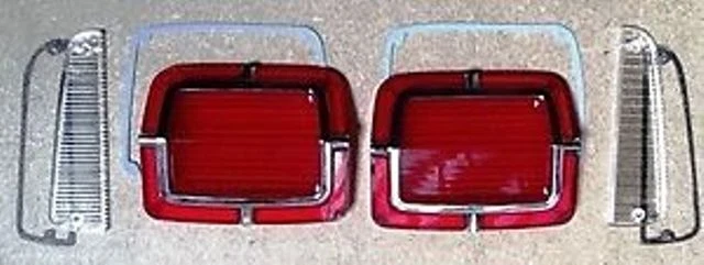 Juego de lentes de cola y respaldo MoPar genuinos para Plymouth Belvedere II 1965 - satélite Foto 2 de 4