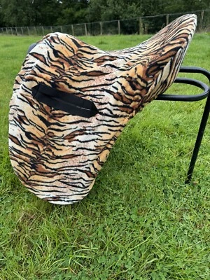 Tiger Print Fleece Sattelbezug, größenverstellbar, Fleece Sattelbezug - Bild 1 von 2