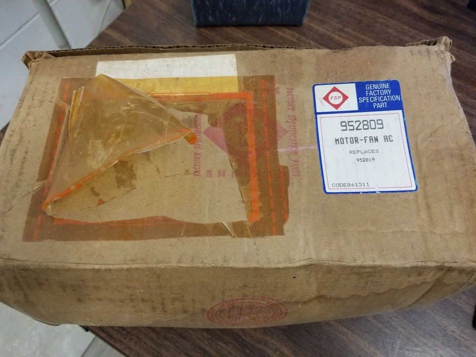 Вентилятор двигателя FSP AC 952809 Universal Electric Co. НОВЫЙ в открытой коробке - Изображение 2 из 4