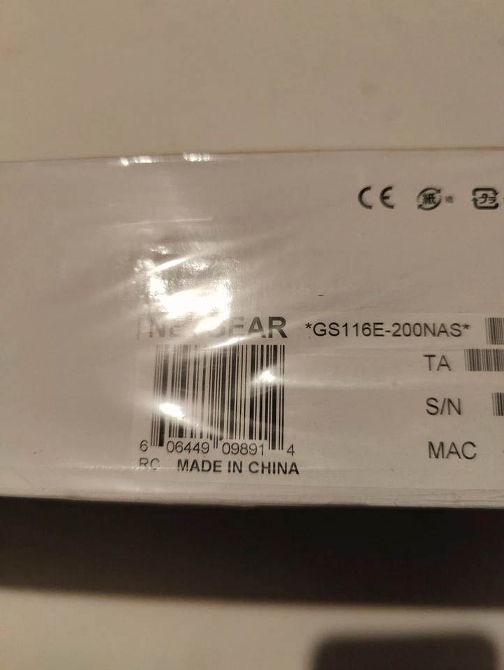 NETGEAR ProSafe Plus GS116Ev2 16 Port Gigabit Ethernet Managed Switch Brand New! - Image 4 of 4