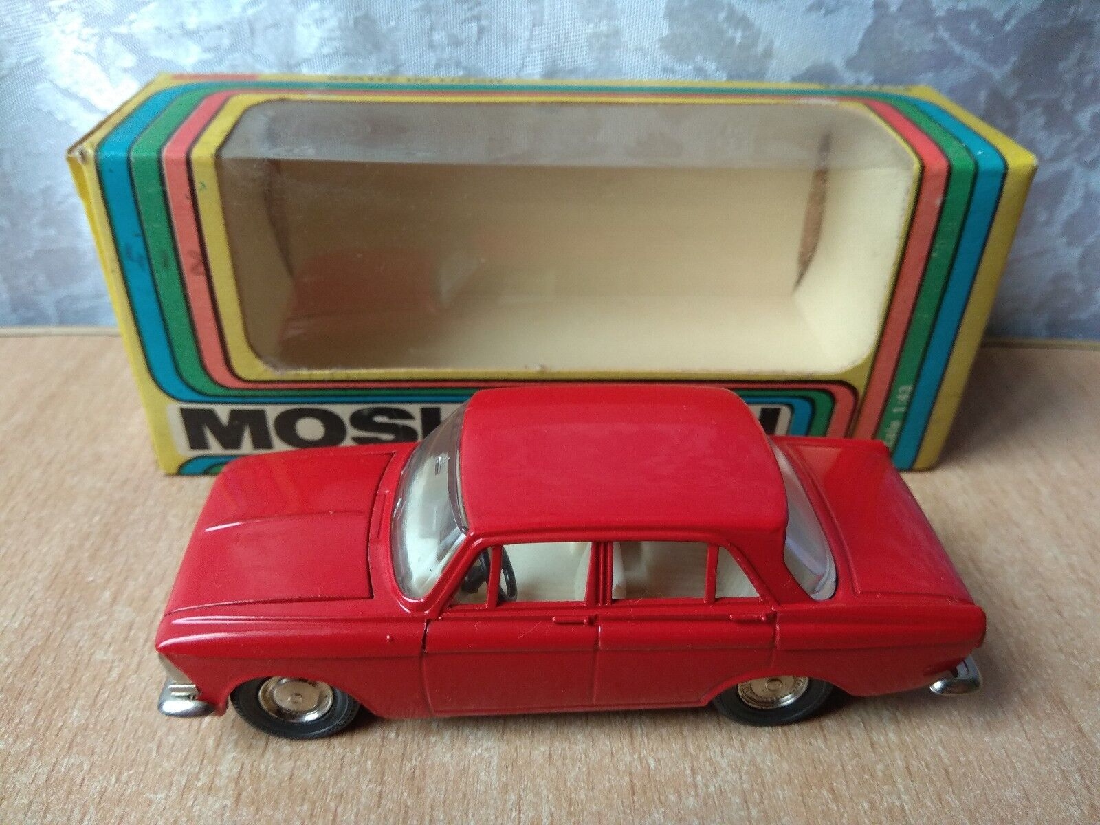 Vintage metal toy soviet car СССР 1:43 model USSR Moskvich 412 A 2 in box Sprzedaż, oryginalne