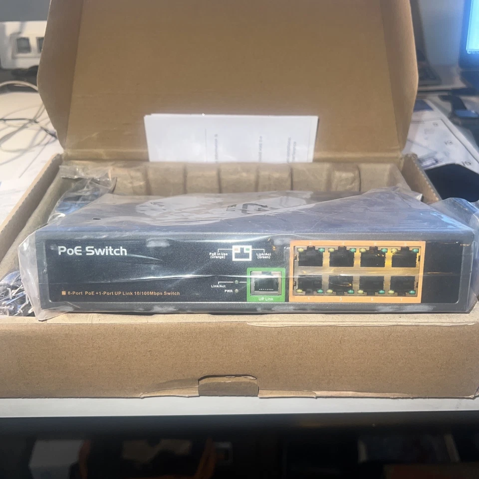 8 Port PoE Switch With 1 Uplink Ethernet Network Max 120W Unmanaged 802.3af/at - Image 3 of 3