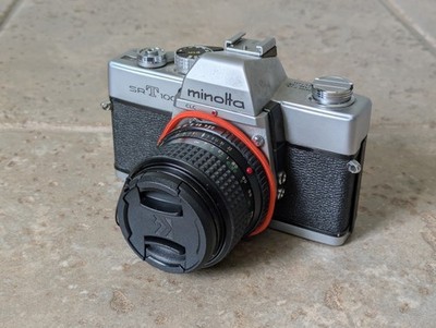 Vintage Minolta SRT 100 35mm Film Camera Rokkor Lense 28mm 1: 2.8