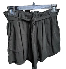 Shinestar Olive Green High Rise Shorts W/ Paperbag Waist, Pockets & Belt Sz M