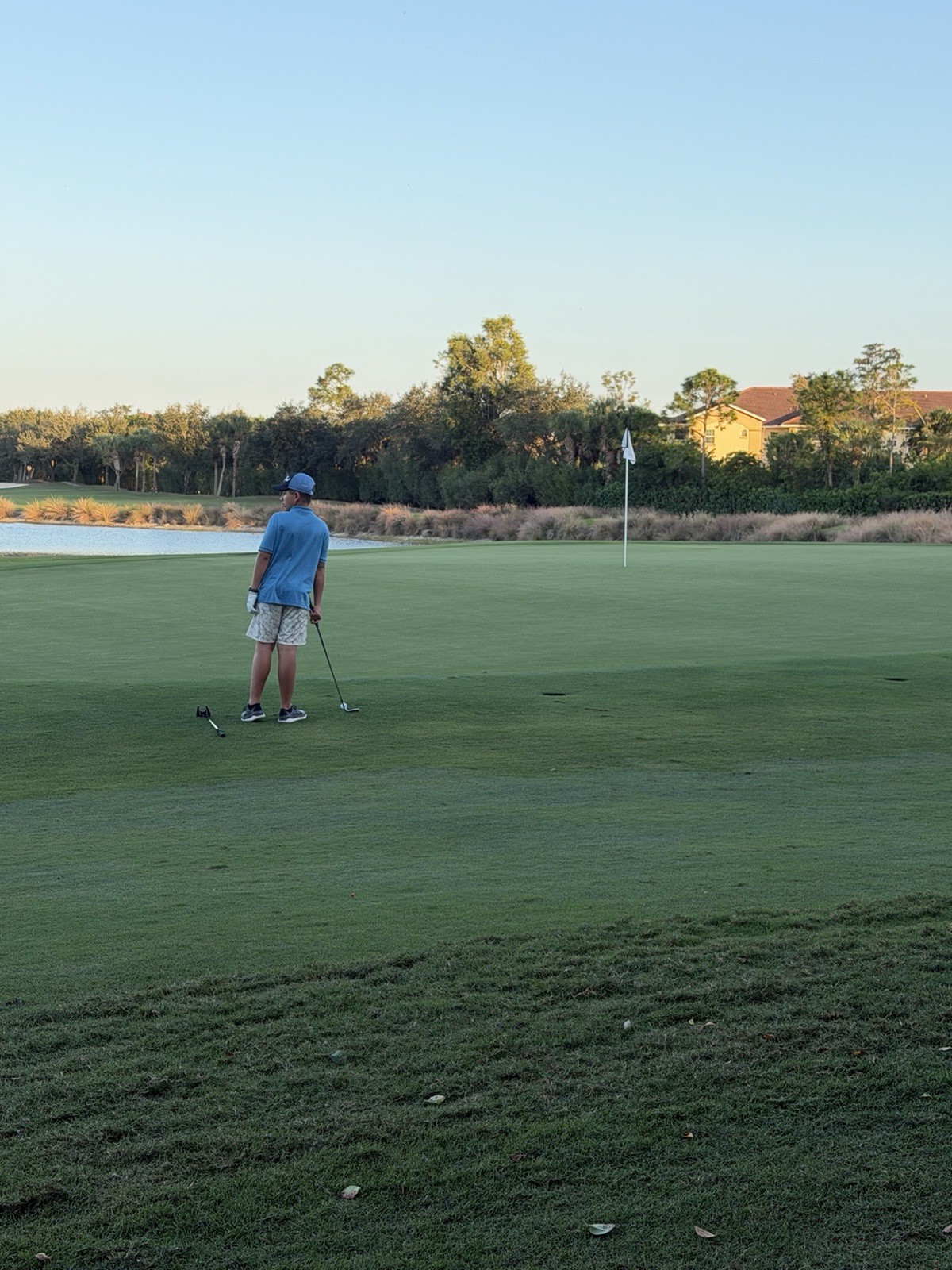 KVV Right-Hand Sand Wedge Golf Club Mint Condition Steel Shaft. One Week Use.