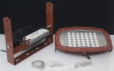 120W LED Work Light   Flood Beam (E Series), IP68 Marine & Crane Grade