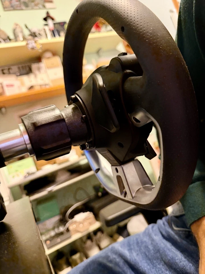 Volante Fanatec versione gt7 - Immagine 4 di 4