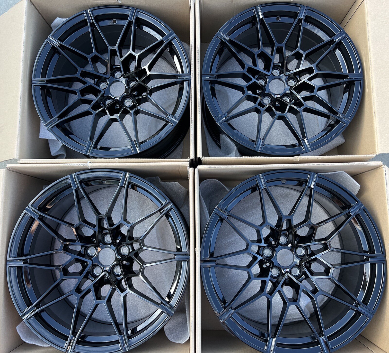 Set of FOUR BRAND NEW GENUINE OEM BMW G80 M3 G82 G83 M4 Black 826M ...