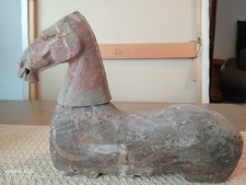 Grand Cheval en terre cuite de Chine epoque Han.