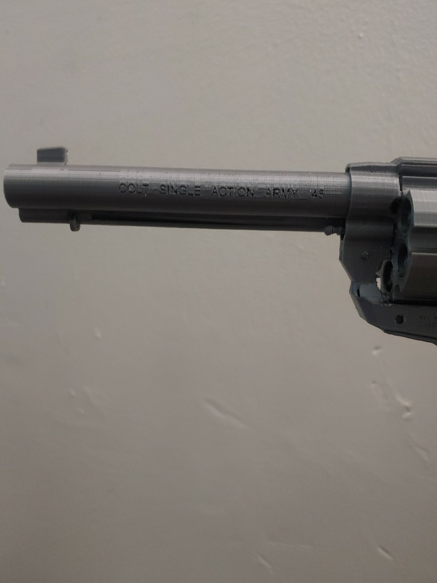 3D-Printed Fullsize 1872 Colt Single Action Army for Cosplay