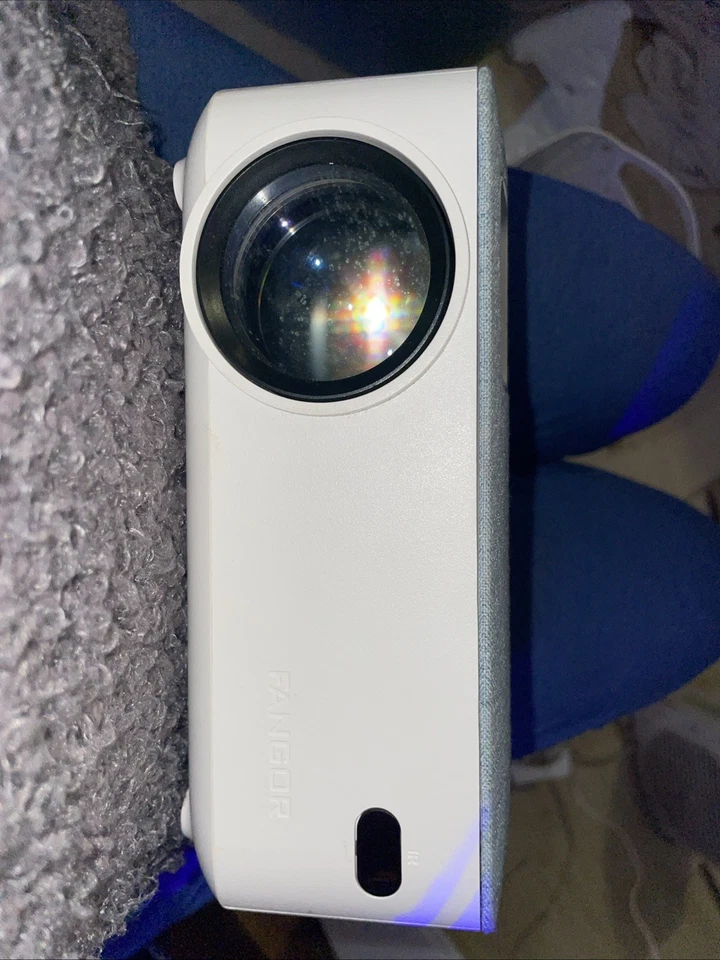 Fangor Home Theater Projector Model F-206 - Image 2 of 4