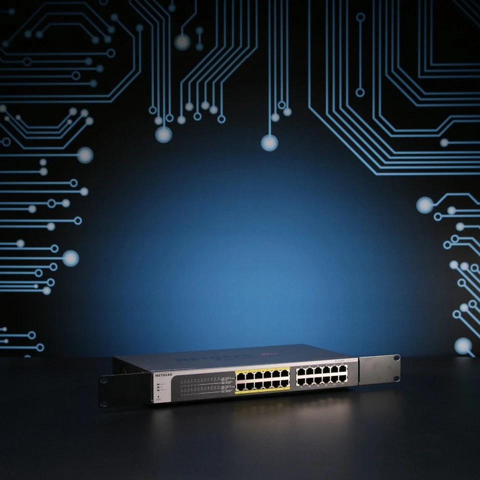 Netgear ProSAFE Plus Switch mit PoE // JGS524PE