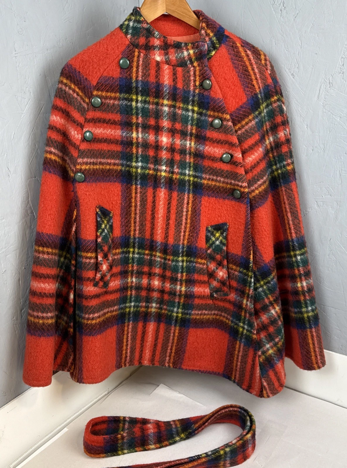 Vintage Women's Wool Tartan Plaid Cape Serenade Merrywear Poncho Jacket Ireland
Opens in a new windo