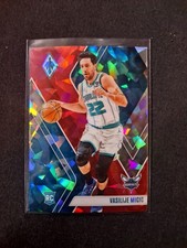 2023-24 Phoenix Vasilije Micic Red Cracked Ice Prizm Rookie Card RC Hornets
