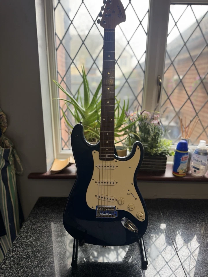 Fender Squier Stratocaster Electric Guitar, photo 1 of 5