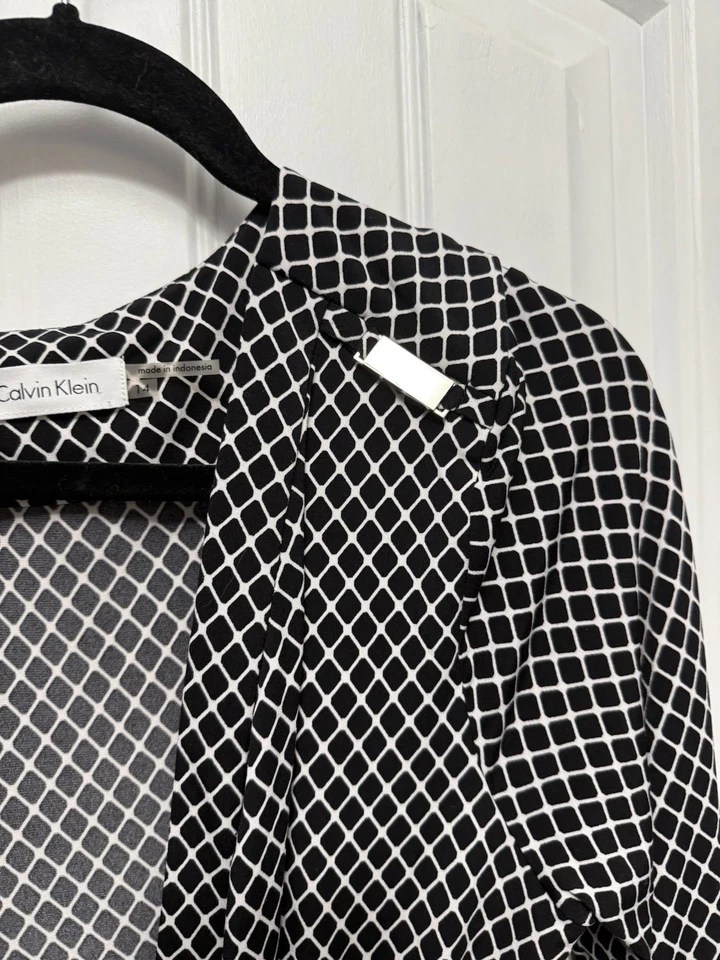 Calvin Klein Black-White Geometric Wrap Style Dress Sz 14 Stretch Long Sleeve - Image 2 of 4