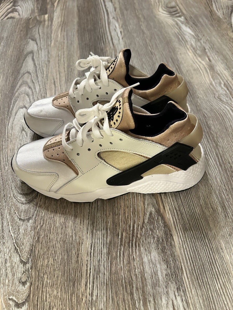 white and gold huaraches