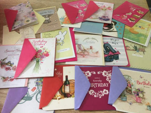 20 ASSORTED BIRTHDAY CARDS PLUS OTHERS - Photo 1 sur 3