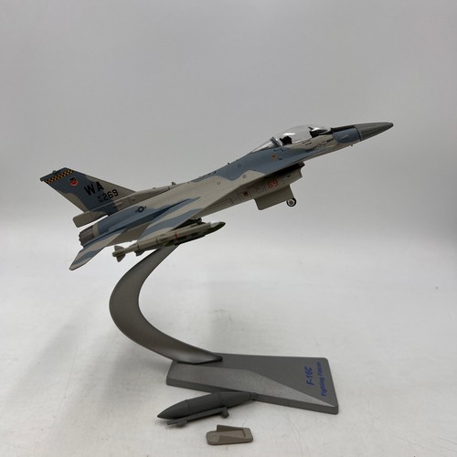 Air Force 1 F-16C Fighting Falcon 8" Model USED With Stand - Picture 7 of 18