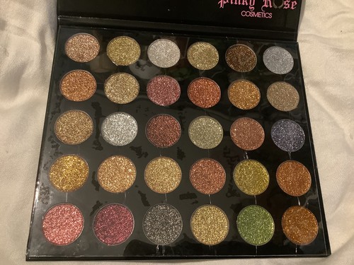 New Pinky Rose Cosmetics Hypnotize Pressed Glitter Eyeshadow Palette - Picture 4 of 6