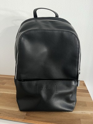 Calvin Klein unisex Rucksack Backpack 15 Zoll Laptopfach ideal für Job oder Uni