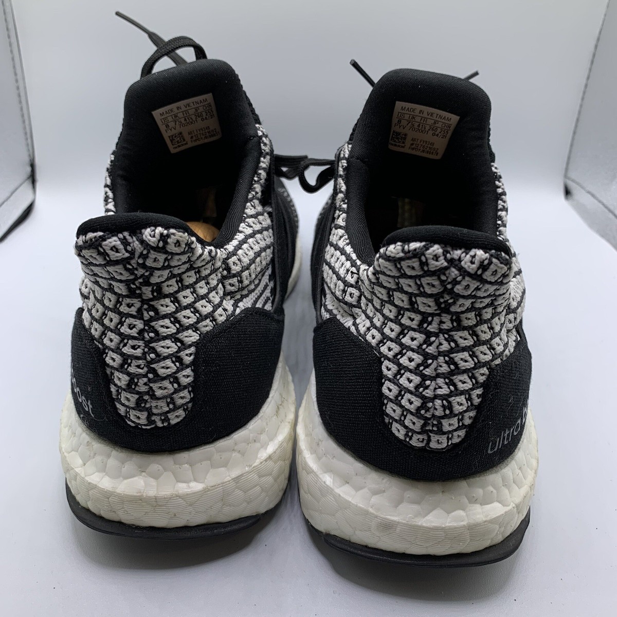 Mens size 7-Adidas Ultraboost 5.0 DNA Running Shoes Oreo Black White FY9348 adidas Ultraboost 5.0 DNA  main image 3