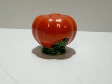 VINTAGE TOMATO SALT PEPPER SHAKER MARUHON WARE MADE IN JAPAN FRUIT VEGETABLE