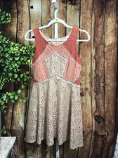 Love Fire Lace Lined Dress Size Medium E-15