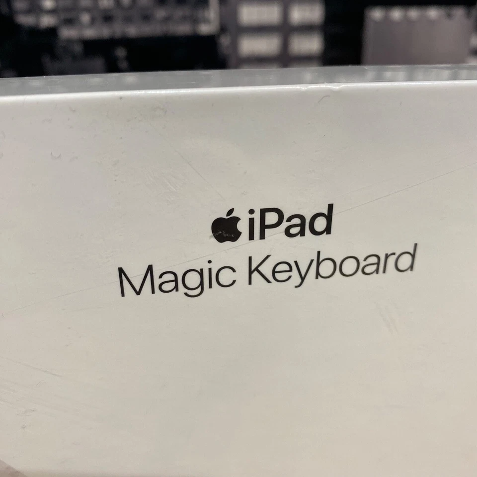 Apple Magic Keyboard iPad 11" Pro Air 4th 3rd 2nd 1st UK British White Original - Image 4 of 4